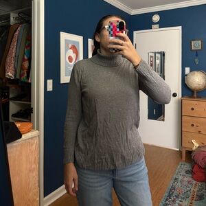 GAP Women's Gray Turtleneck Sweater